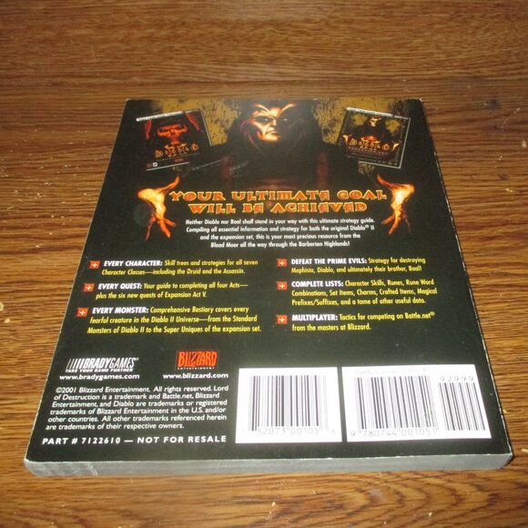 Diablo II (PC Game from Blizzard) w/ Strategy Guide (2000) - Picture 11 of 12